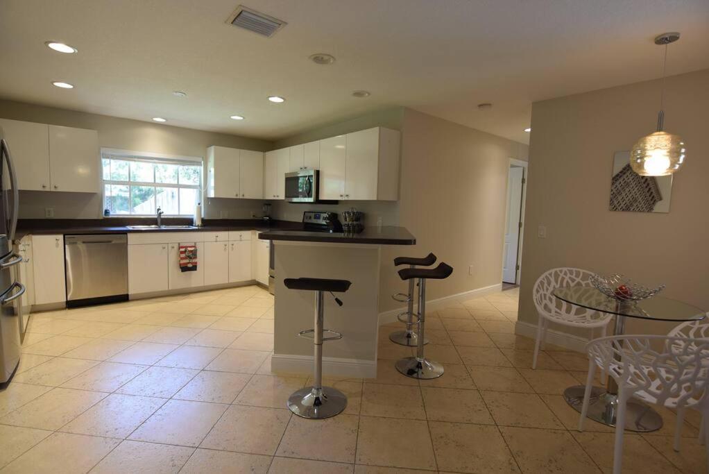 סרסוטה Bernice 3Bd2Bth With Heated Pool Near Siesta Key! מראה חיצוני תמונה